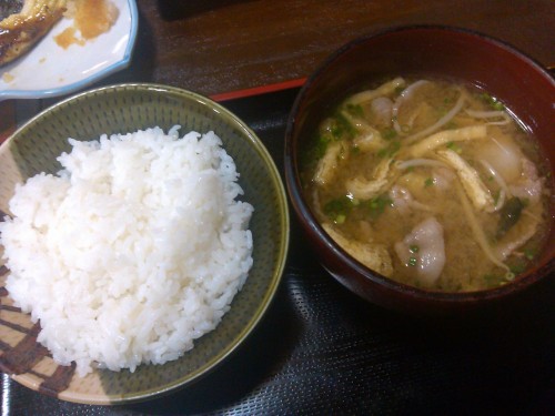 Good miso soup and rice are my favorite combination!  I am so Japanese, right?