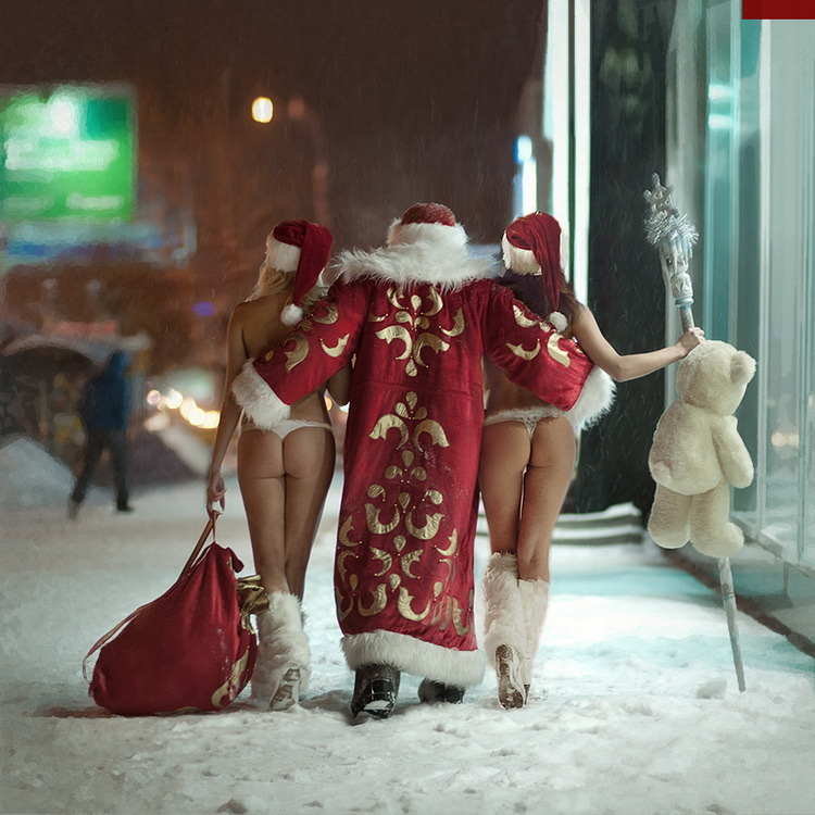 xmasbabes:  Check my blog for more Christmas Babes! pics http://xmasbabes.tumblr.com