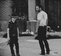 the-walking-dead-art:  Carl Grimes Motherless  Dying Mother to brave son  “You are gonna beat this world. I know you will. You are smart, and you are strong, and you are so brave, and I love you. You gotta do what’s right, baby. You promise me, you’ll