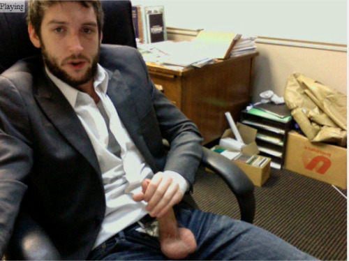 funwithsuitsandties:biblogdude:come on bud just a quick blow in the office .. you will feel better//