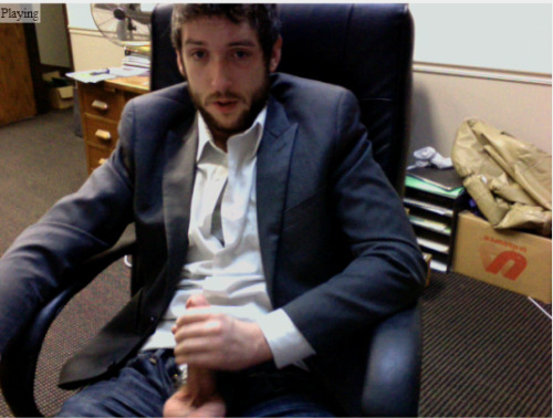 dirtybriefboi:  suitedmuscle:  (via TumbleOn)  Suits are sexy … 