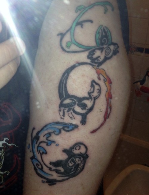thatdumbpunk:  They almost look like temporary tattoos….but if they’re not…this