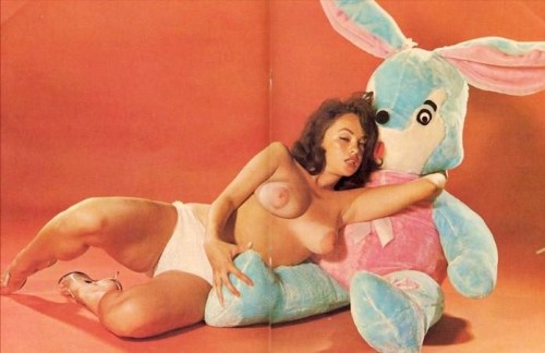 care4baby:  retro stuff like this when it strays into ageplay is really hot. 