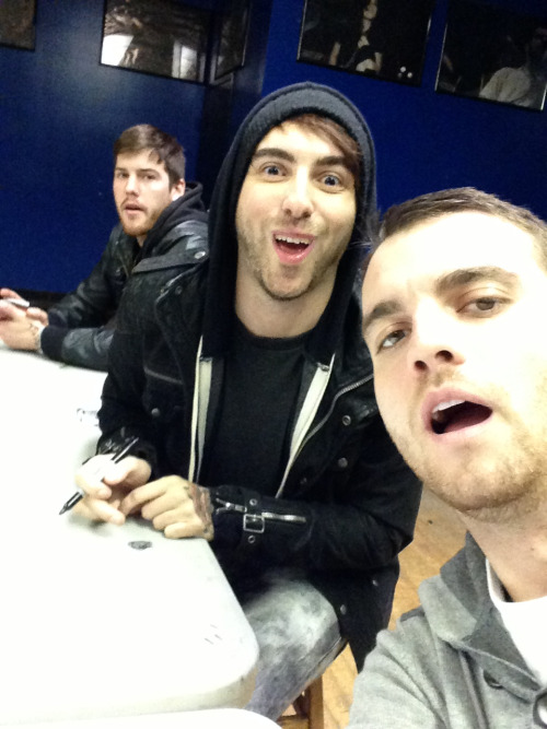 redesign-me-redefine-me:  You don’t understand. They took a selfie on my phone. 