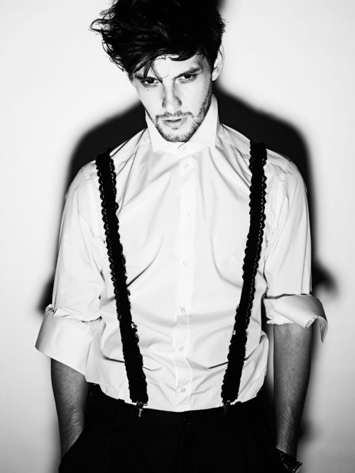 gyllenhaals:  Ben Barnes for Wonderland Magazine 