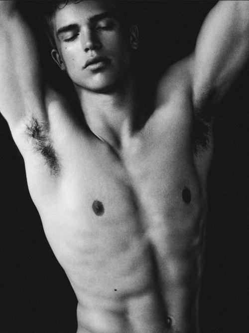 dangerousbodycrash:  River Viiperi 