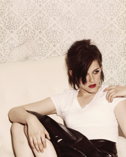 I am doll parts, bad skin, doll heart ♥ .