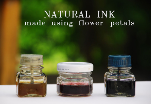 fuckyeahbookarts:DIY Natural Ink Made from Flower Petals (by thesheerstories)