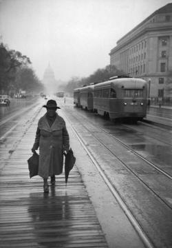 fuckyeahvintage-retro:  Washington DC, 1947