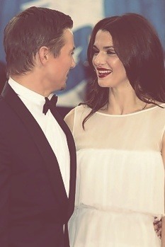 ibong-adarna:   Rachel Weisz & Co-Stars  i wanna be her in my next life. 