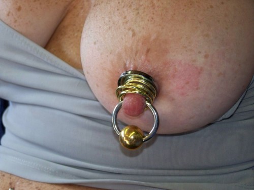 women-with-huge-nipple-rings.tumblr.com/post/113871137459/