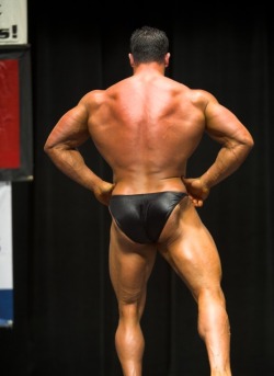 sperminherman:  Handsome bodybuilder (2 of 2).