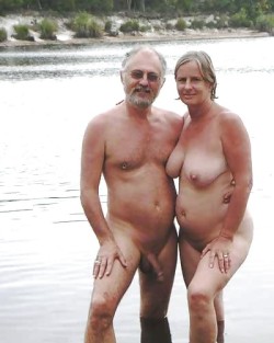 Amateurlovin: Old man’s packing some