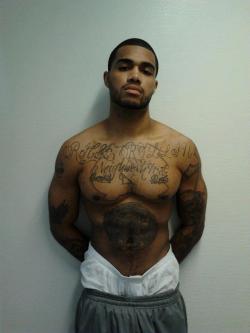 blackdickwhitemouth:  Thug in over sized white boxers… reblog Check out http://blackdickwhitemouth.tumblr.com/ if you love seeing sexy black men getting our big hard  BLACK DICKS sucked and pleasured by white boys. http://blackdickwhitemouth.tumblr.com/