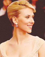 xanis:  HAPPY BIRTHDAY SCARLETT INGRID JOHANSSON! (b. Nov 22, 1984)  Super happy