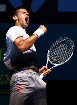 guys-with-bulges:  Novak Djokovic “bulge”.