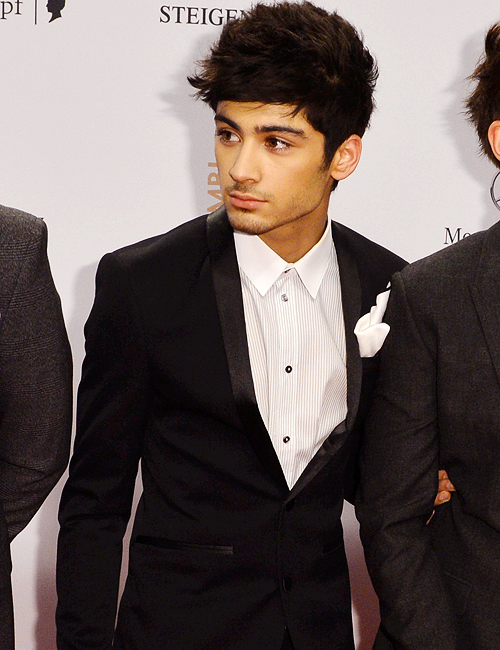 diaryoflouistomlinson:  do you think this is a fucking game zayn malik  