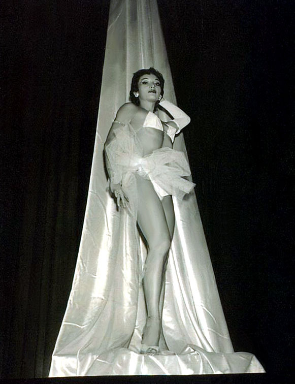  Novita   (aka. Rosie Mitchell) In 1955, posing for a promo photo on the stage