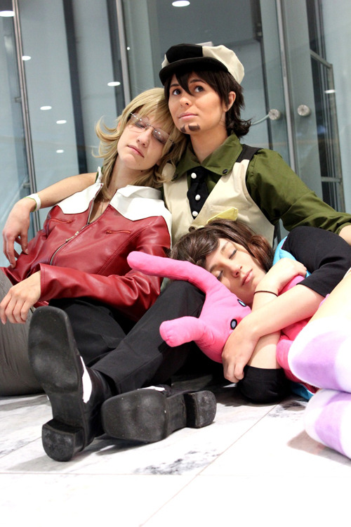 petitpotato:    Tiger & Bunny Herz as Barnaby Brooks Jr.: Tumblr, deviantArt Gloria as Kaede Kaburagi: Tumblr PetitPotato as Kotetsu T. Kaburagi: Tumblr, deviantArt Photo by AleaRose24: deviantArt    Oh goodness, this is too cute :3  I’m such