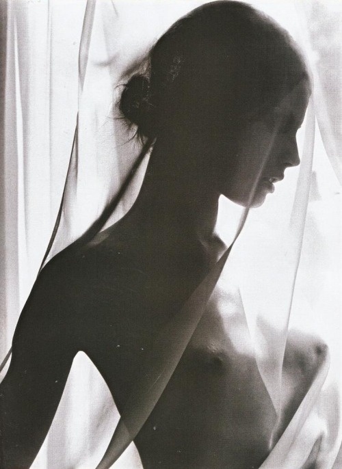 tuileries:  “Extase Corporelle”, Magdalena Frackowiak for Vogue Paris October 2008, photographed by Ben Hassett. 
