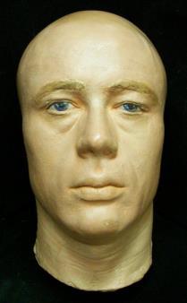 unexplained-events:  unexplained-events:Death masks are a curious death custom that