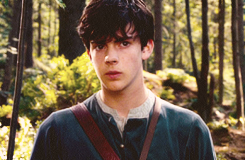 ofedmundandlucy:  Edmund Pevensie (2/3) 