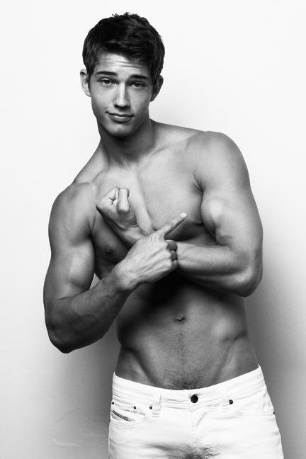 kalebisinlovewithastraightguy:   Ughhh 