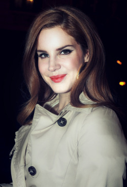 ikilledlanadelrey:  Lana Del Rey Edit 