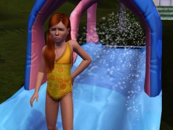 beyoncebeytwice:  my sim had a pool party