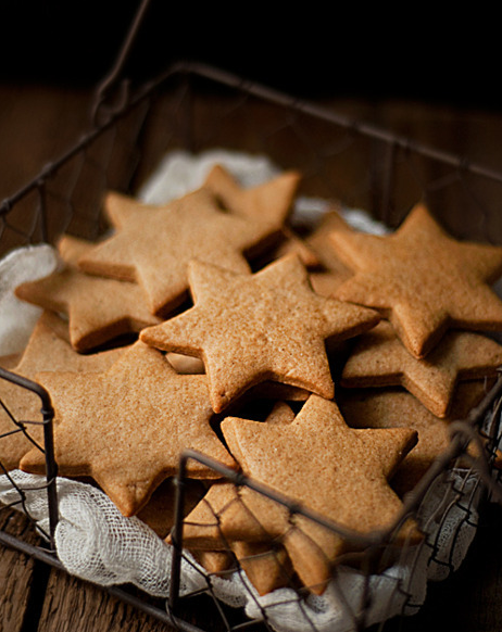 star gingerbread cookies