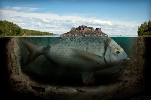 godtricksterloki:  sassylupin:  ablogorsomething:  showslow:  Impressive photo-manipulation by Erik Johansson  His photo-manipulation are both realist and imaginary at the same time.They are creates from photos of people, places and elements from everyday