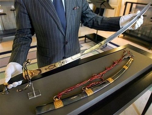 art-of-swords:One of Napoleon’s Swords Sold in an auction in Fonteinebleau, France in 200