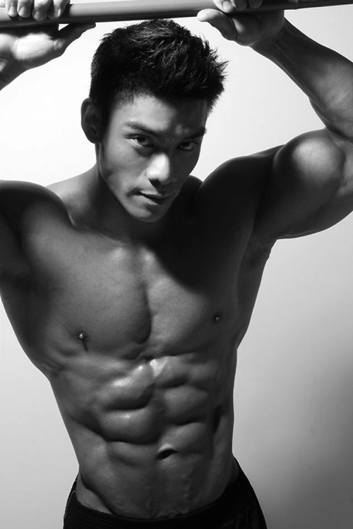 asianmalemuscle:  Enjoy 100,000+ images in the archive: http://asianmalemuscle.tumblr.com/archive