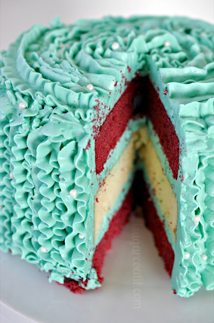 wehavethemunchies:  Ruffled Crème de Cassis Swiss Meringue Buttercream