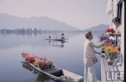 jaanejaan:  Dal lake,1964 by James Burke. 