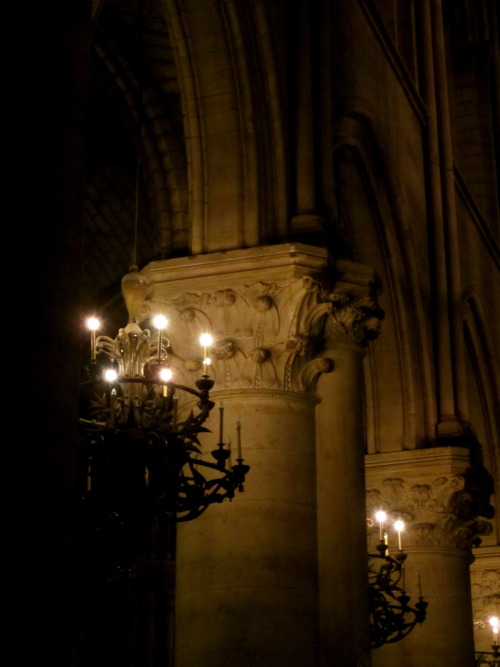 smallthingsnoticed:Inside Notre-Dame, Paris.