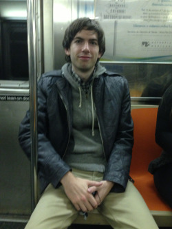 cybercum:  cliterallysame:  OH MY GOD I JUST FUCKING MET DAVID KARP ON THE TRAIN WE TALKED AND HE INVITED ME TO THE OFFICE FOR LUNCH I CAN’T BREATHE SEND HELP  i hope you asked him what the fuck he was thinking with these updates