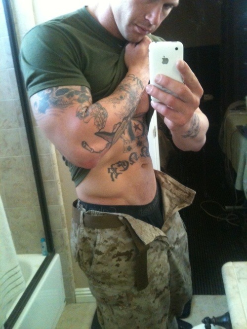 militarymencollection:  Military Men