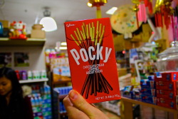 o-riginiall:  pocky sticks are so good! 