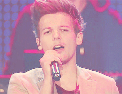 zaynismalik-blog:  Performing Live While We’re Young at the Bambi Awards 2012 