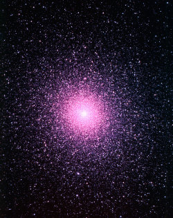 Spaceplasma:  The Globular Cluster Ngc 104 A Colour-Corrected Image Of The The Second