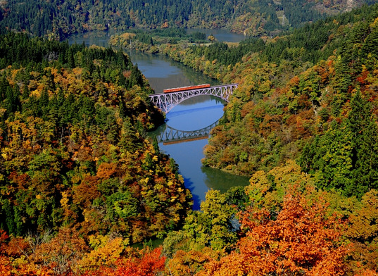 vvolare:  Four seasons of Tadami River by Hideyuki Katagiri