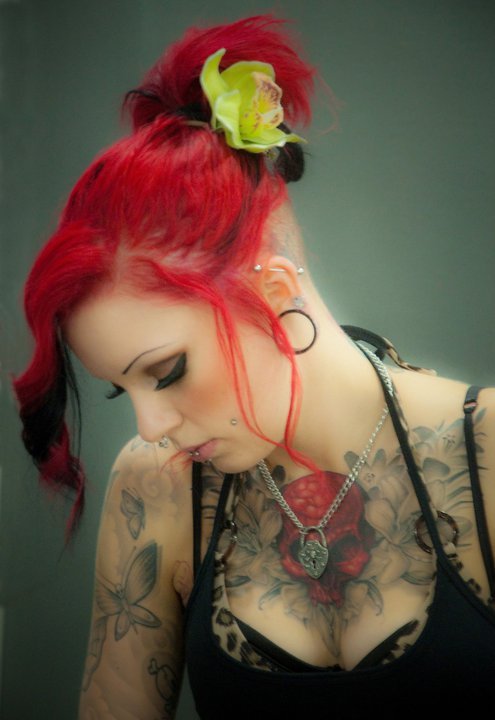 lostbetweenheavenandhellx:  Want the most epic tattoed ladies and gentlemen? Might as well follow me then! 