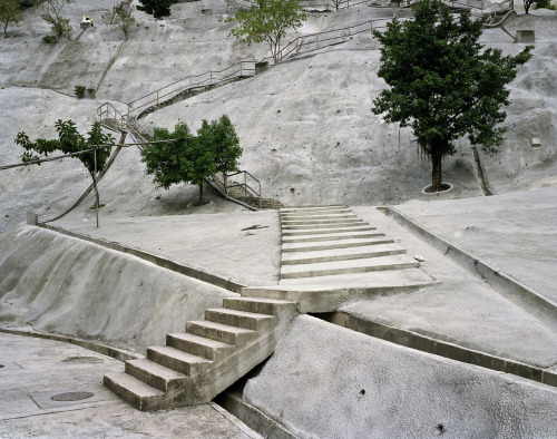 hadrianestou: Georg Aerni - Sites &amp; Signs, 2011