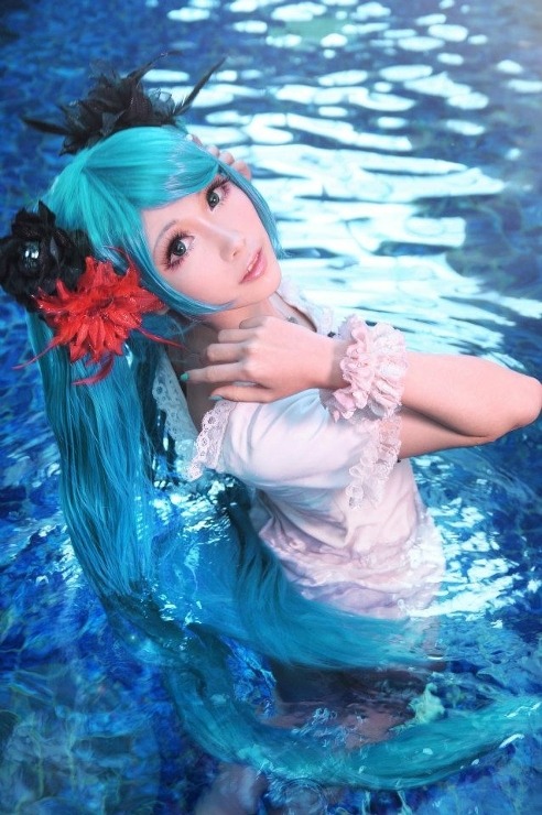 vandariwuuuuutcosplay:  Character: Hatsune Miku Voice synth: Vocaloid CN: Mon