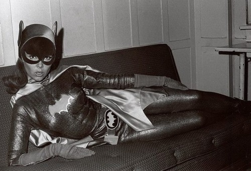 cryptofwrestling:  Batgirl on the Bat-Couch (1967) 