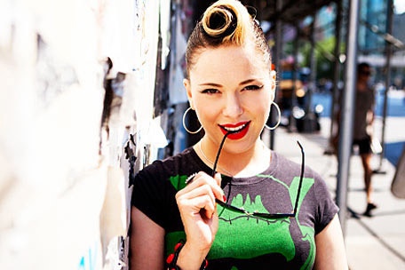 Porn sugarswing:  Imelda May  photos