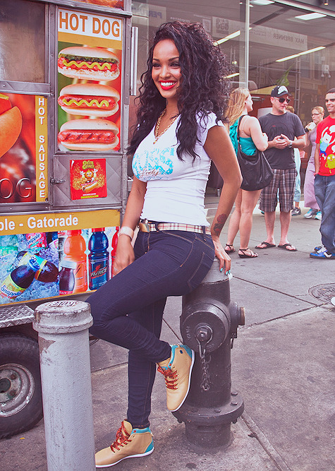 She Make You Say +_Oh!