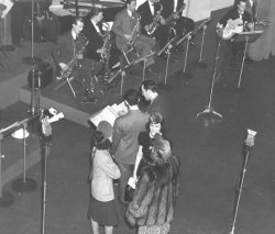 slcdgehammer-deactivated2017010:  Glenn Miller and the Andrews Sisters, Rehearsal at CBS, 1940 