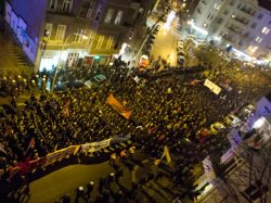 red-elvis:  20 years after the murder of antifascist and squatter Silvio Meier, a demonstration of remembrance took place tonight in Berlin!!! 